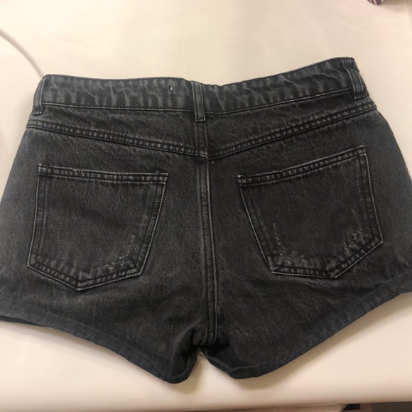 Forever 21 distressed black shorts - Picture 2 of 6
